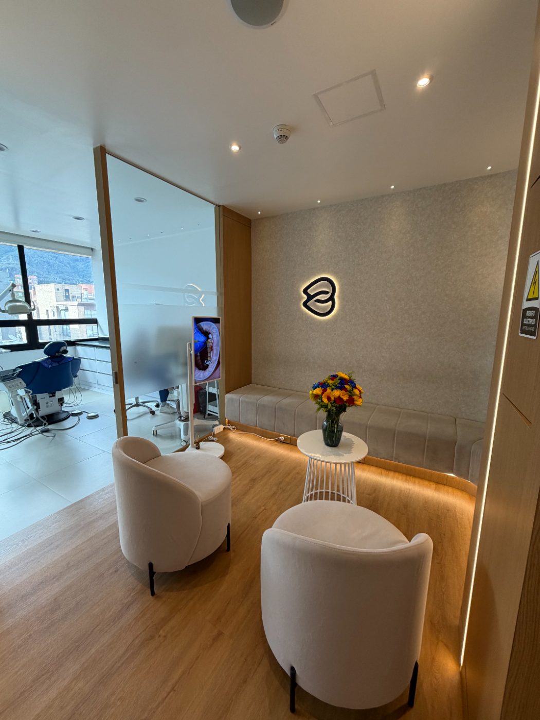 Photo: reception and waiting area